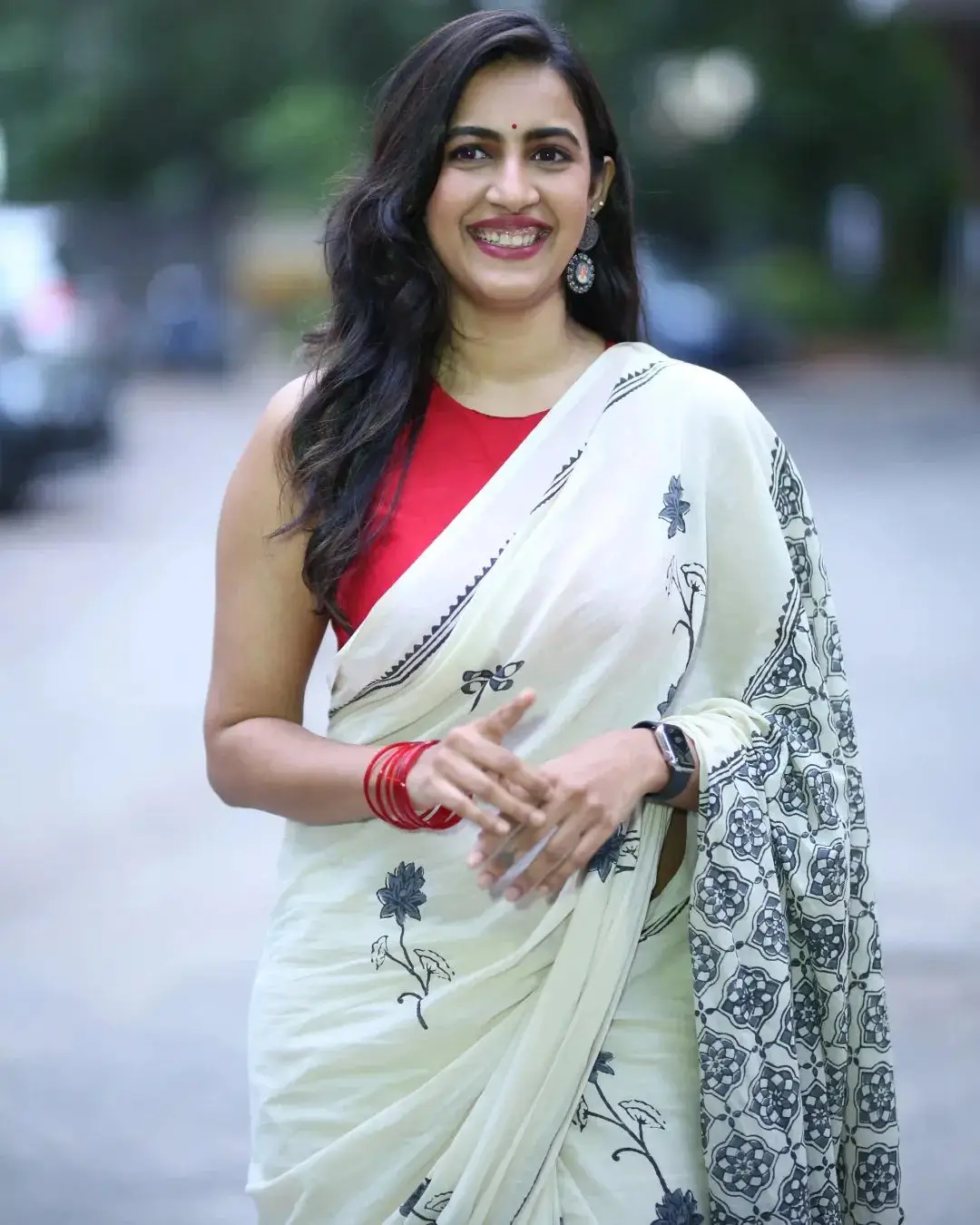 Niharika Konidela Charming In White Saree Red Blouse